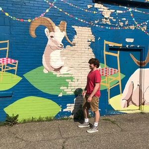 Meet your Posher, Travis